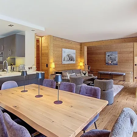Rochebrune- Superbe De 80 M2 Offrant Un Cadre Elegant- 8 Personnes *