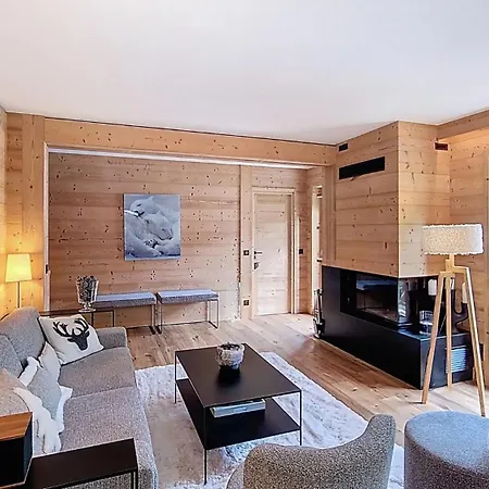 Rochebrune- Superbe De 80 M2 Offrant Un Cadre Elegant- 8 Personnes Апартаменти