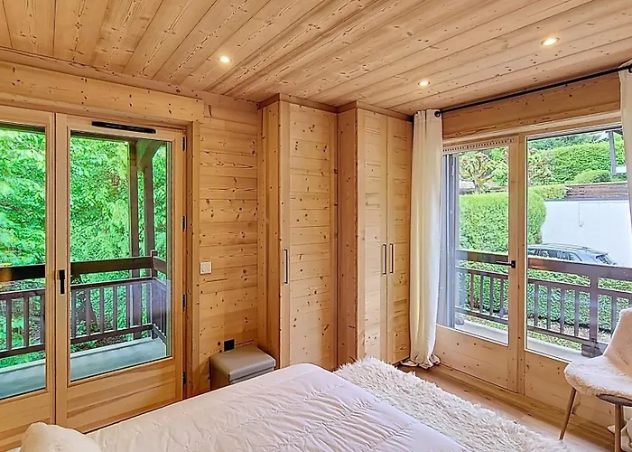 Rochebrune- Superbe De 80 M2 Offrant Un Cadre Elegant- 8 Personnes شقة موجوف